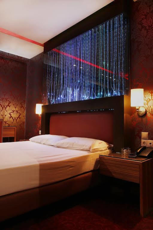 Lacoba Hotel (Adults Only) Atina Dış mekan fotoğraf