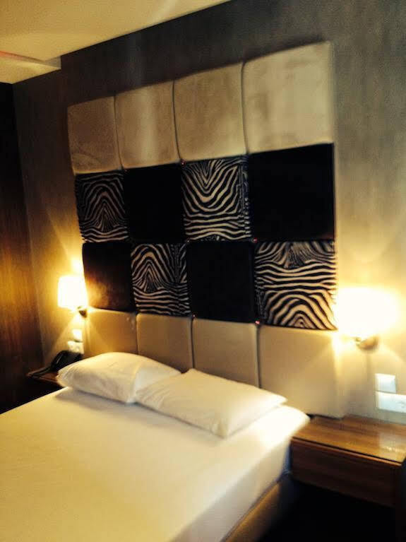 Lacoba Hotel (Adults Only) Atina Dış mekan fotoğraf