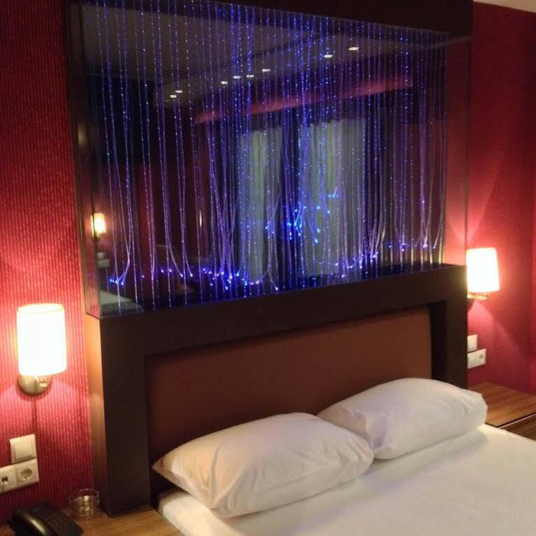 Lacoba Hotel (Adults Only) Atina Dış mekan fotoğraf